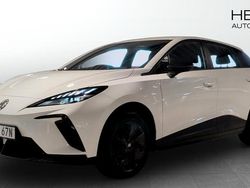 Vit (white) Begagnad 2023 MG MG4 EV Halvkombi | 249 900 kr (Marknadspris)