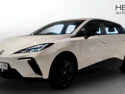 Vit (white) Begagnad 2023 MG MG4 EV Halvkombi | 249 900 kr