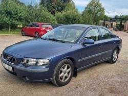 Blå Begagnad 2001 Volvo S60 Business Edition Sedan | 26 000 kr (Marknadspris)