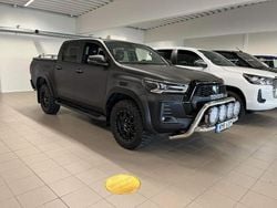 Svart Begagnad 2023 Toyota HiLux Sport Pickup | 670 000 kr (Dyr)