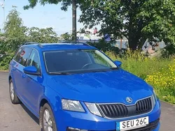 Blå Begagnad 2020 Skoda Octavia Ambition Kombi | 187 000 kr (Marknadspris)