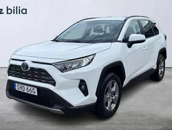 Vit Begagnad 2022 Toyota RAV4 Hybrid Active SUV | 359 900 kr (Marknadspris)