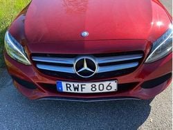 Röd Begagnad 2017 Mercedes C220 Avantgarde Sedan | 239 000 kr (Bra pris)