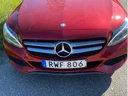 Röd Begagnad 2017 Mercedes C220 Avantgarde Sedan | 239 000 kr (Bra pris)