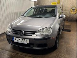 Grå Begagnad 2006 VW Golf V Halvkombi | 24 990 kr (Dyr)