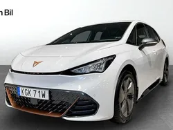 Vit (glacial white metallic) Begagnad 2022 Cupra Born Halvkombi | 264 900 kr (Bra pris)