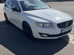 Vit Begagnad 2016 Volvo V70 Dynamic Kombi | 165 000 kr (Dyr)