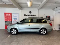 Ljusgrön (grön) Begagnad 2011 Skoda Fabia Elegance Kombi | 49 900 kr (Marknadspris)