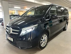 Svart Begagnad 2021 Mercedes V250 Avantgarde Minibuss | 435 500 kr