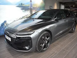 Grå Begagnad 2025 Audi A6 e-tron S-Line Kombi | 949 000 kr