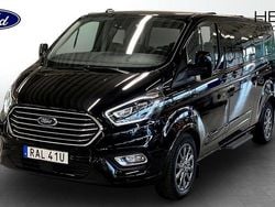 Svart (black) Begagnad 2023 Ford Tourneo Custom Minibuss | 449 900 kr (Marknadspris)