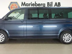 Blå Begagnad 2021 VW Caravelle Comfortline Minibuss | 439 900 kr (Lite dyr)
