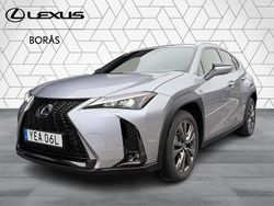 Silver Begagnad 2024 Lexus UX 300h Sport Design Packet SUV | 390 900 kr