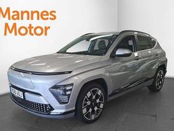 Grå Begagnad 2023 Hyundai Kona Advanced SUV | 399 900 kr (Dyr)