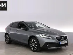 Grå Begagnad 2019 Volvo V40 CC Momentum Kombi | 199 000 kr (Marknadspris)