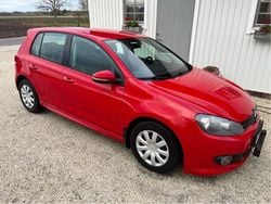 Röd Begagnad 2013 VW Golf VII Halvkombi | 58 000 kr (Superpris)