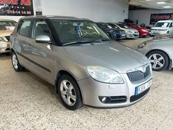 Ljusbrun Begagnad 2009 Skoda Fabia Halvkombi | 29 900 kr (Marknadspris)