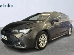 Grå Begagnad 2023 Toyota Corolla Kombi | 268 900 kr (Bra pris)