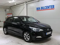 Svart Begagnad 2017 Hyundai i20 Premium Halvkombi | 119 000 kr (Marknadspris)
