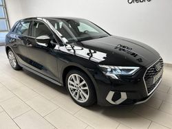 Svart Begagnad 2021 Audi A3 Sportback Advanced Plus Halvkombi | 219 000 kr (Marknadspris)