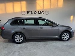 Grå Begagnad 2015 VW Golf VII Kombi | 89 000 kr (Marknadspris)