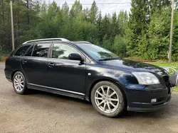 Begagnad 2004 Toyota Avensis Executive Kombi | 26 000 kr