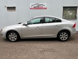 Ljusgrå (grå) Begagnad 2012 Volvo S60 Momentum Sedan | 84 900 kr (Marknadspris)