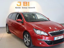 Ljusröd Begagnad 2016 Peugeot 308 Style Kombi | 119 900 kr (Marknadspris)