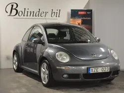 Mörkgrå Begagnad 2006 VW Beetle Halvkombi | 49 800 kr (Marknadspris)
