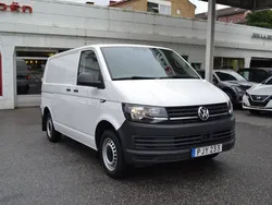 Vit Begagnad 2017 VW T6 Comfortline Van | 169 000 kr (Marknadspris)