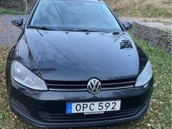 Svart Begagnad 2014 VW Golf VII Kombi | 60 000 kr (Superpris)