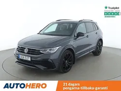 Mörkgrå Begagnad 2023 VW Tiguan R-line SUV | 470 000 kr