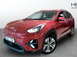 Röd (red) Begagnad 2021 Kia e-Niro 2 SUV | 259 900 kr (Marknadspris)