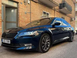 Blå Begagnad 2019 Skoda Superb Business Line Halvkombi | 219 000 kr (Marknadspris)