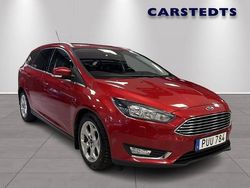 Röd Begagnad 2014 Ford Focus Titanium Kombi | 110 000 kr (Marknadspris)