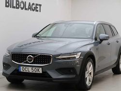 Begagnad 2024 Volvo V60 CC Kombi | 399 800 kr (Marknadspris)