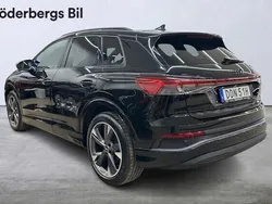Svart Begagnad 2023 Audi Q4 e-tron Advanced SUV | 499 000 kr (Lite dyr)