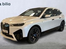 Vit Begagnad 2023 BMW iX Exclusive SUV | 949 000 kr (Dyr)