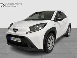 Vit Begagnad 2022 Toyota Aygo X Play SUV | 174 900 kr (Lite dyr)