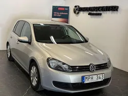 Ljusbrun Begagnad 2010 VW Golf VI Halvkombi | 54 900 kr (Marknadspris)