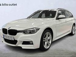 Vit Begagnad 2017 BMW 320 Kombi | 204 900 kr