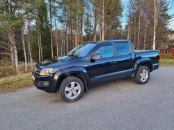 Svart Begagnad 2011 VW Amarok Pickup | 92 000 kr (Bra pris)