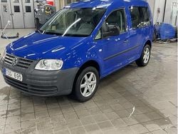 Blå Begagnad 2007 VW Caddy Minibuss | 35 000 kr (Bra pris)