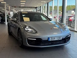 Silver Begagnad 2021 Porsche Panamera 4 Sport Turismo Sedan | 799 900 kr (Marknadspris)
