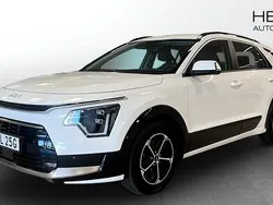 Vit (white) Begagnad 2022 Kia Niro SUV | 289 900 kr (Marknadspris)