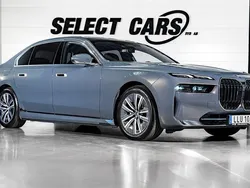 Grå Begagnad 2022 BMW i7 Comfort Edition Sedan | 1 099 000 kr