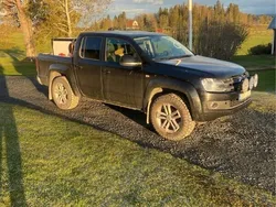 Svart Begagnad 2011 VW Amarok Highline Pickup | 130 000 kr (Superpris)