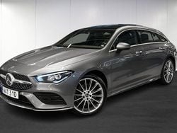 Mörkgrå (grey) Begagnad 2023 Mercedes CLA250e Shooting Brake AMG line Kombi | 359 900 kr (Marknadspris)