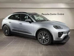 Silver (dolomite silver metallic) Begagnad 2024 Porsche Macan SUV | 939 000 kr (Superpris)