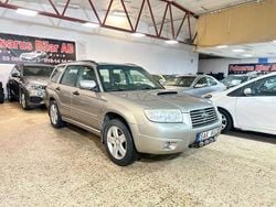 Grå Begagnad 2006 Subaru Forester SUV | 45 900 kr (Dyr)